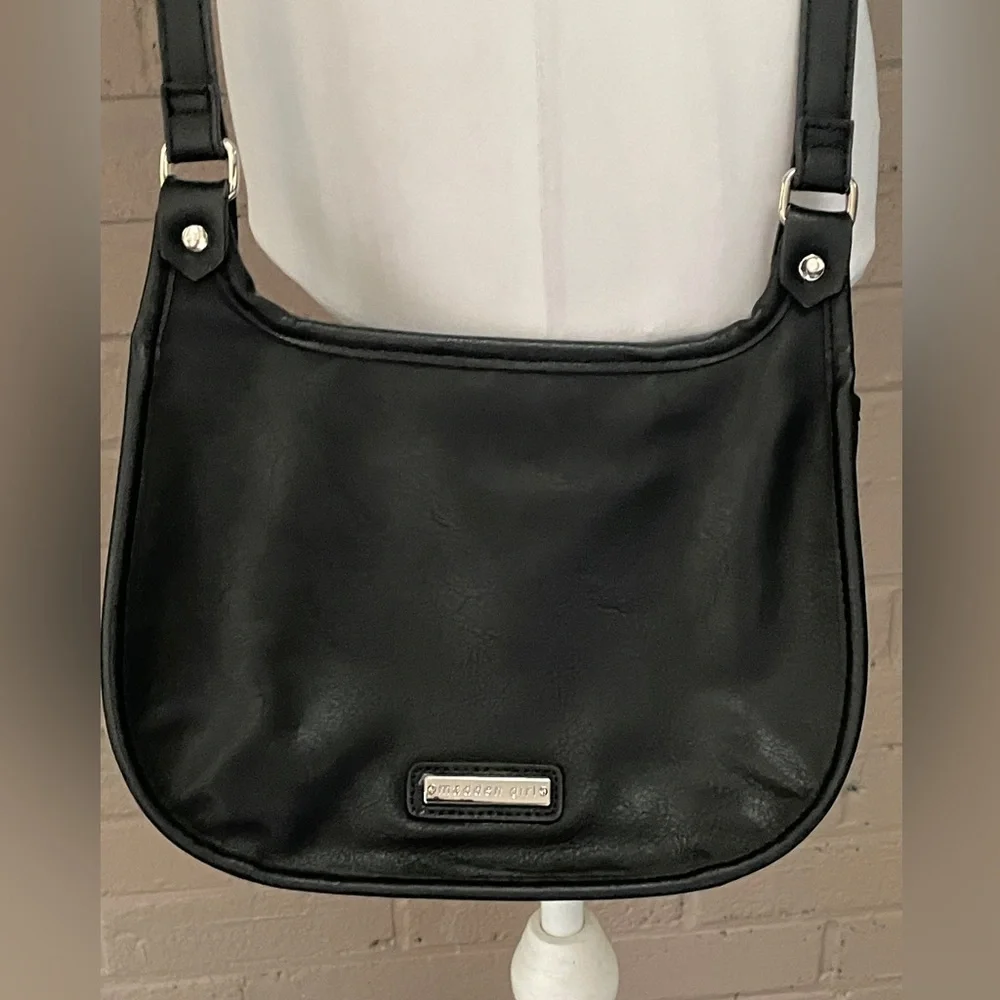 Madden Girl Black crossbody bag